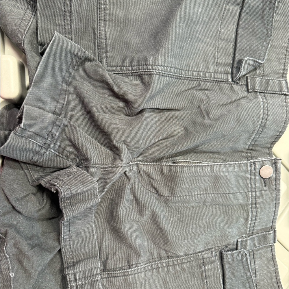 Gray Cargo short